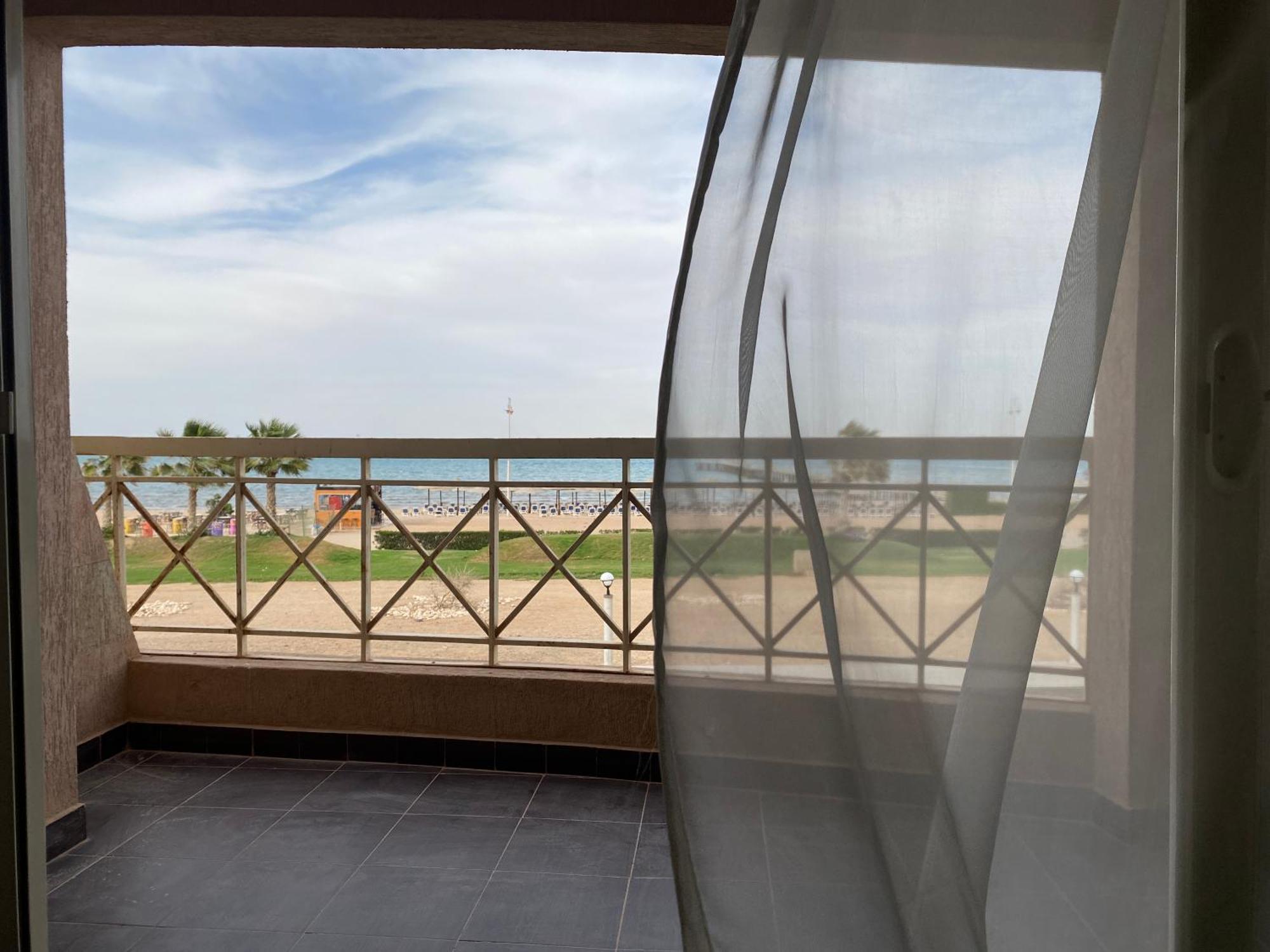 Porto South Beach Royal Sea View Families صف اول بحر مباشر 艾因苏赫纳 客房 照片