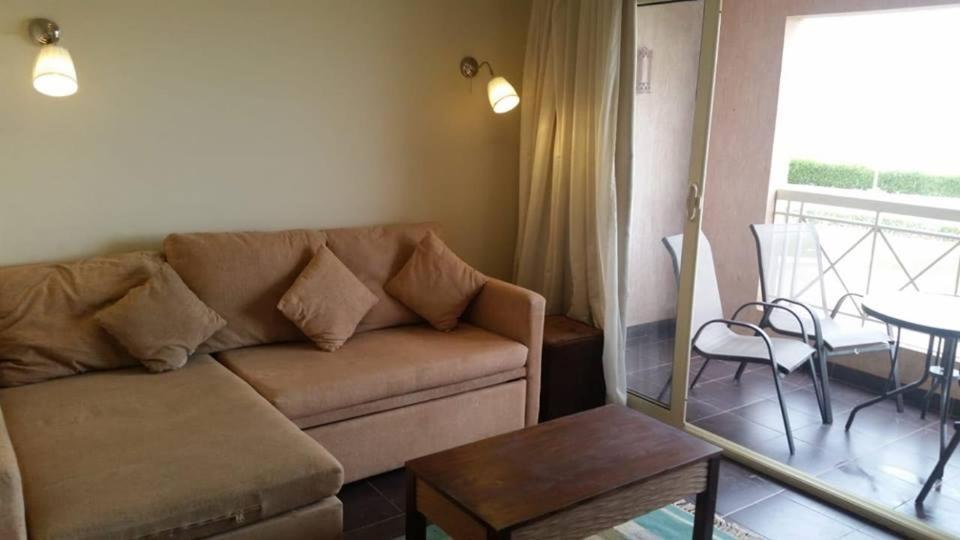 Porto South Beach Royal Sea View Families صف اول بحر مباشر 艾因苏赫纳 外观 照片