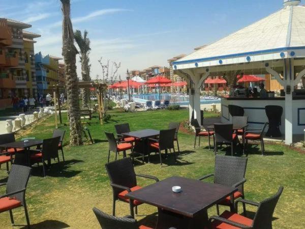 Porto South Beach Royal Sea View Families صف اول بحر مباشر 艾因苏赫纳 外观 照片